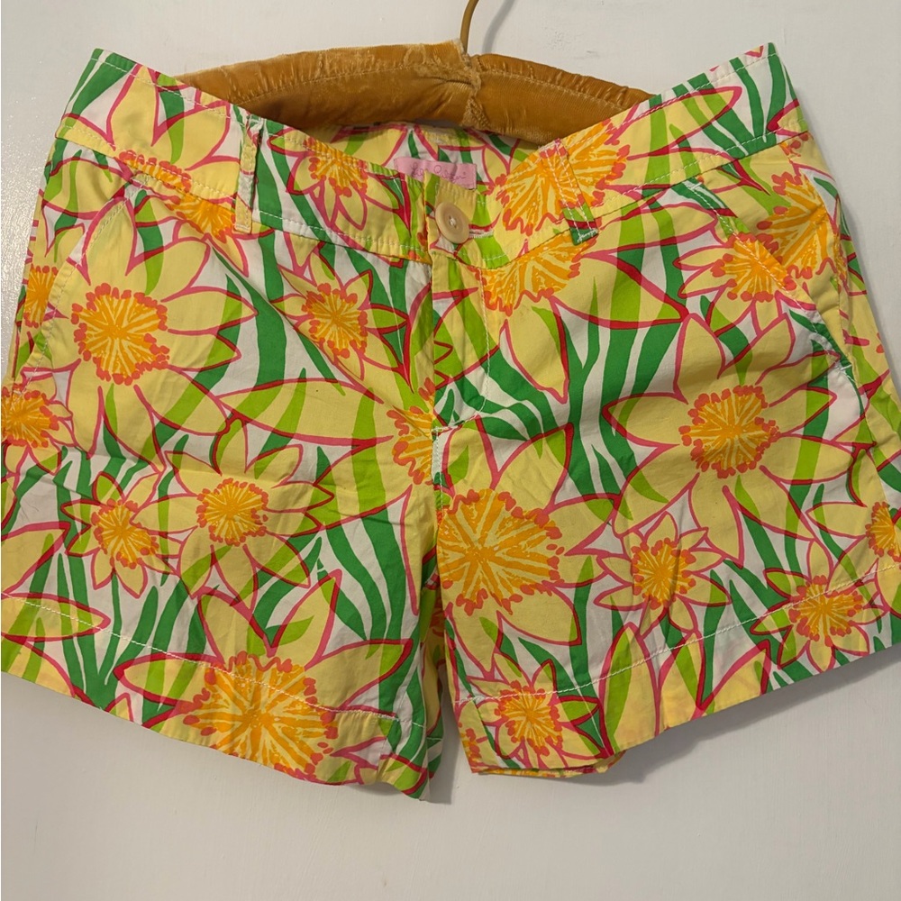 Lilly Pulitzer Tropical Floral Callahan Shorts